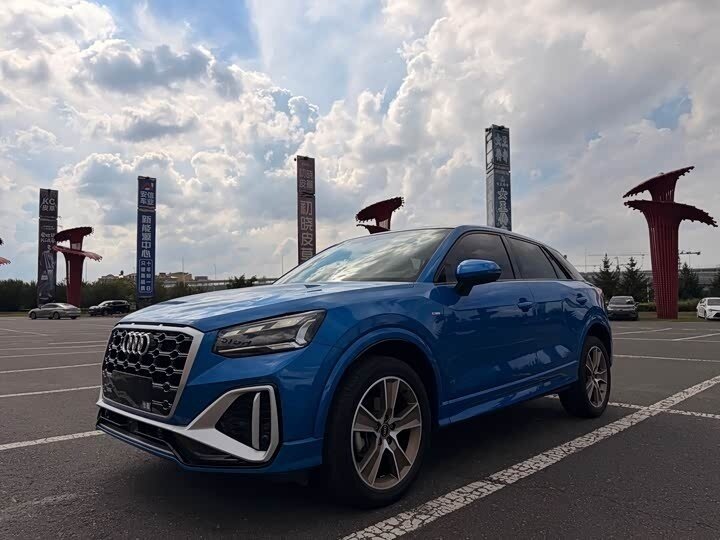 Открыть фотографии: Audi Q2 I Рестайлинг