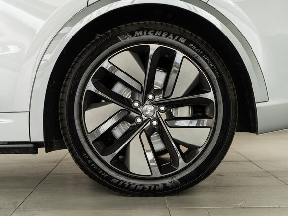 2025 Li Auto (Lixiang) L9 52.3 kWh I Рестайлинг, серый - вид 22