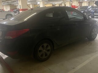 2015 Hyundai Solaris I Рестайлинг, чёрный, 830000 рублей, вид 4