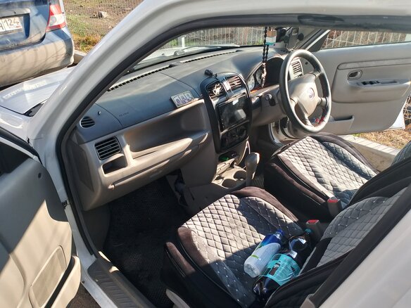 2001 Mazda Demio I (DW), белый - вид 4