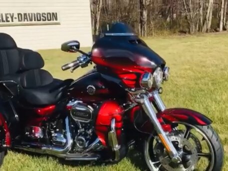 2022 Harley-Davidson CVO Tri Glide, красный, 6550000 рублей, вид 5