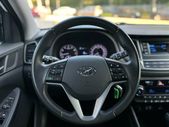 2017 Hyundai Tucson III, белый, 1850000 рублей - вид 14