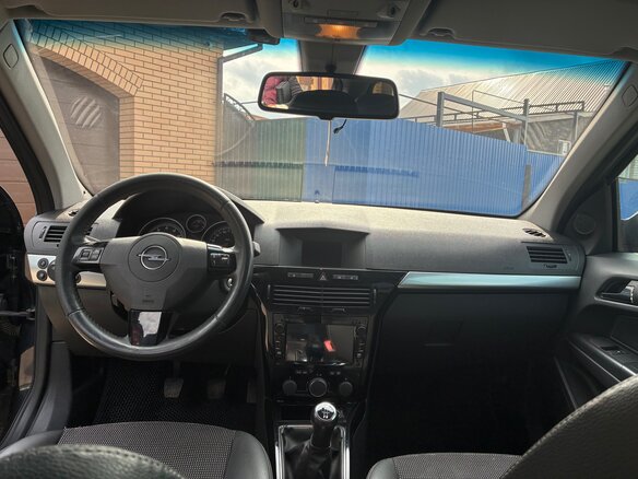 2010 Opel Astra H Рестайлинг, чёрный, 515000 рублей - вид 9