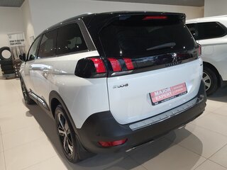 2018 Peugeot 5008 II, белый, 1500000 рублей, вид 3