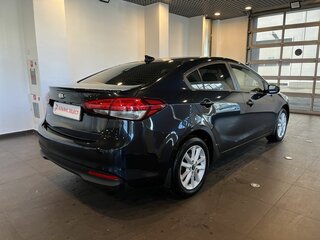 2017 Kia Cerato III Рестайлинг (Classic), синий, 1380000 рублей, вид 3