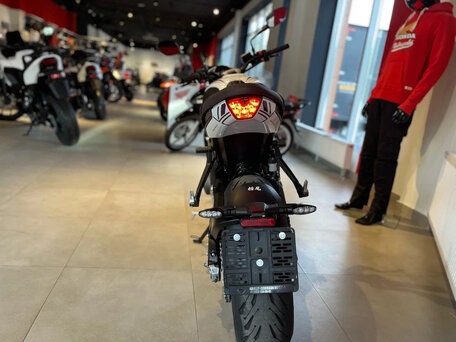 2024 Triumph Trident 660, белый, 1150000 рублей, вид 3