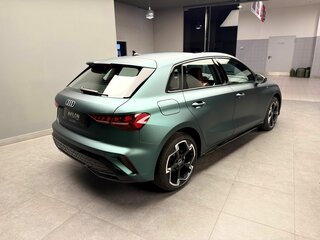 2025 Audi A3 Sportback 35 TFSI IV (8Y) Рестайлинг, серый, 4927400 рублей, вид 4