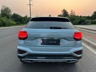 2023 Audi Q2 L 35 TFSI I Рестайлинг, серебристый, 2030000 рублей, вид 5