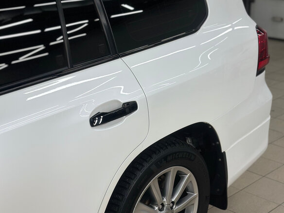 2010 Lexus LX 570 III, белый, 3400000 рублей - вид 24