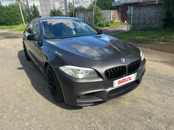 2011 BMW 5 серии 530d xDrive VI (F10/F11/F07), коричневый, 2100000 рублей - вид 6