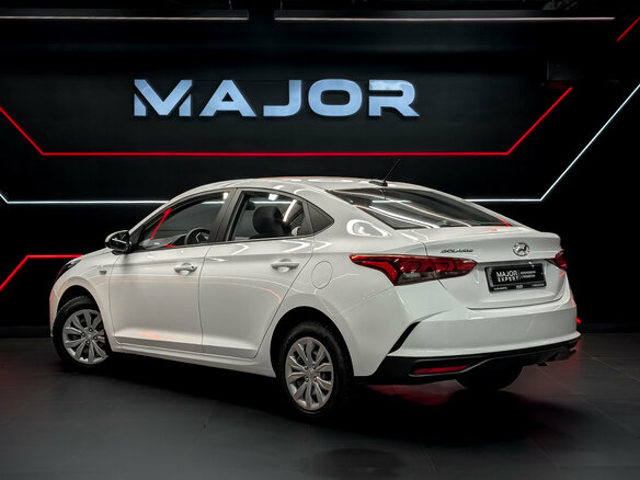 2022 Hyundai Solaris II Рестайлинг, белый, 1525000 рублей - вид 6