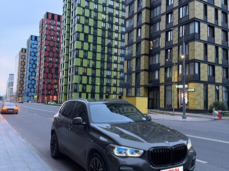 2021 BMW X5 25d IV (G05/G18), зелёный, 5400000 рублей, вид 2