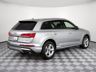 2026 Audi Q7 45 TFSI II (4M) Рестайлинг 2, серебристый, 7825199 рублей, вид 5
