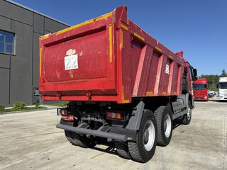 2018 Mercedes-Benz Actros, красный, 9980000 рублей, вид 3