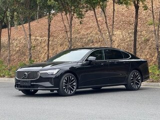 2026 Volvo S90 II Рестайлинг 2, чёрный, 6150750 рублей, вид 1