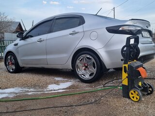 2013 Kia Rio 4-speed III, серый, 650000 рублей, вид 4