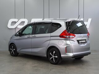 2016 Honda Freed II, серый, 1570000 рублей, вид 2