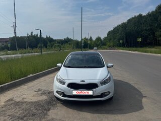 2012 Kia Ceed II, белый, 1100000 рублей, вид 2