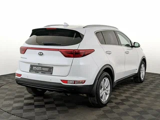 2017 Kia Sportage IV, белый, 1645000 рублей, вид 5