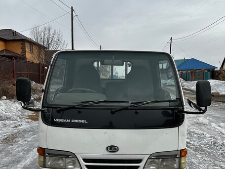 1996 Nissan Diesel, белый, 1100000 рублей, вид 2