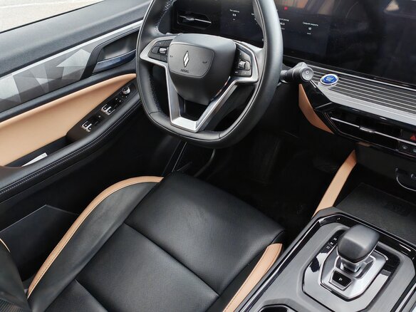 2023 Livan X6 Pro, серый, 1750000 рублей - вид 9