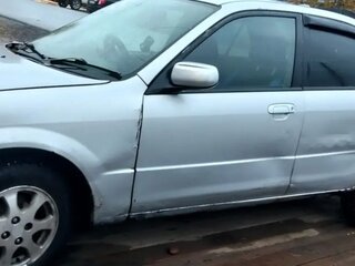 2000 Mazda Familia VIII (BJ), серебристый, 200000 рублей, вид 2