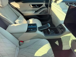 2026 Mercedes-Benz S-Класс 500 Long 4MATIC VII (W223) Рестайлинг, чёрный, 20990000 рублей, вид 4