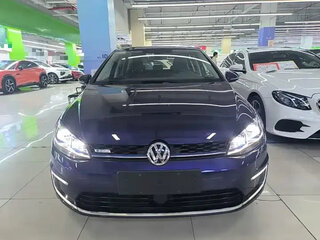 2020 Volkswagen e-Golf VII Рестайлинг, фиолетовый, 1267010 рублей, вид 2