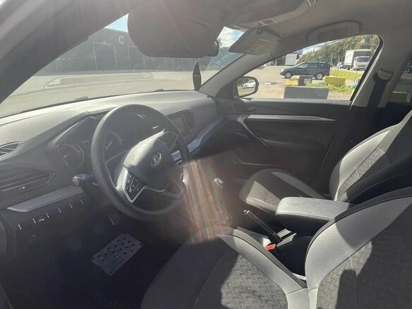 2023 Lada (ВАЗ) Vesta I Рестайлинг (NG), белый, 1150000 рублей - вид 7
