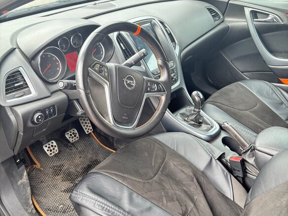 2012 Opel Astra GTC J Рестайлинг, чёрный, 530000 рублей - вид 6