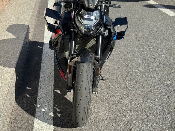 2024 BMW M 1000 R, чёрный, 2350000 рублей - вид 10