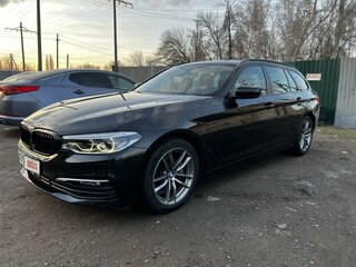 2019 BMW 5 серии 520d xDrive VII (G30/G31/G38), чёрный, 3550000 рублей, вид 1