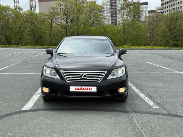 2010 Lexus LS 460 IV Рестайлинг, чёрный, 1750000 рублей - вид 3