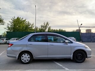 2003 Honda Fit Aria, серебристый, 390000 рублей, вид 3