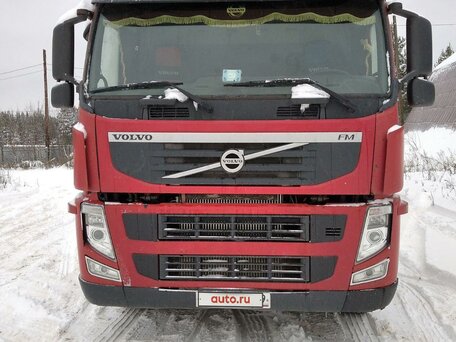 2011 Volvo FM, пурпурный, 4100000 рублей, вид 1