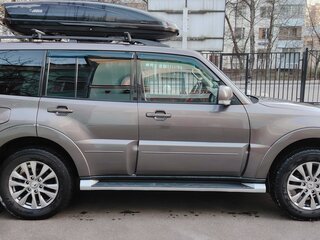 2013 Mitsubishi Pajero IV Рестайлинг 1, коричневый, 2450000 рублей, вид 5