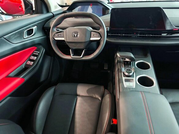 2025 Changan UNI-S I, красный, 3179900 рублей - вид 14