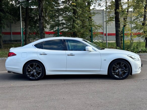 2013 Infiniti M M37 IV, белый - вид 4
