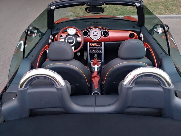 2004 Mini Cabrio Cooper I, оранжевый, 1600000 рублей - вид 3