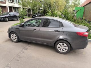 2015 Kia Rio 6-speed III, серый, 1000000 рублей, вид 2
