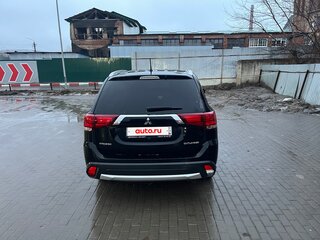 2016 Mitsubishi Outlander III Рестайлинг 2, чёрный, 2100000 рублей, вид 5