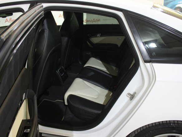 2008 Audi S6 III (C6), белый - вид 6