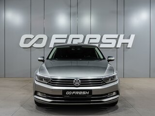 2017 Volkswagen Passat B8, серебристый, 1909000 рублей, вид 3