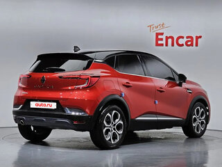 2022 Renault Captur II, красный, 1585000 рублей, вид 3