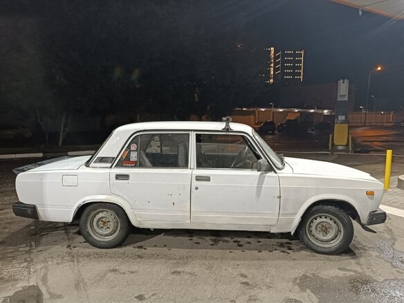 2006 Lada (ВАЗ) 2107, белый, 115000 рублей - вид 9