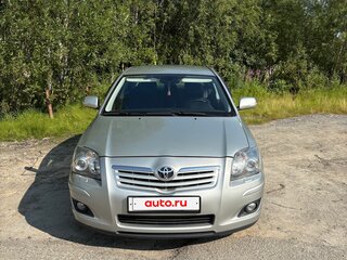 2007 Toyota Avensis II Рестайлинг, серебристый, 870000 рублей, вид 1