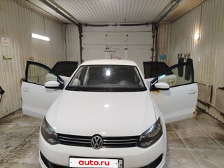 2013 Volkswagen Polo V, белый, 450000 рублей, вид 3