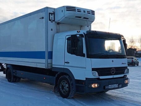 2013 Mercedes-Benz Atego, белый, 3999000 рублей, вид 2