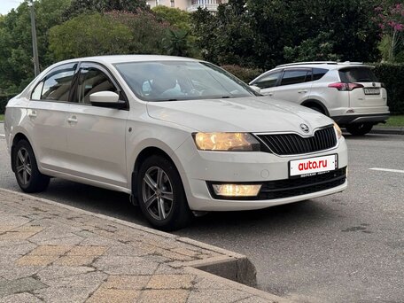 2017 Skoda Rapid I, белый, 980000 рублей, вид 4
