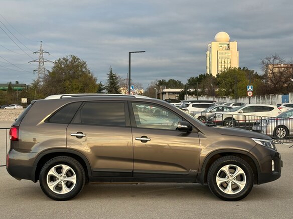 2018 Kia Sorento II Рестайлинг, бежевый, 2097000 рублей - вид 11